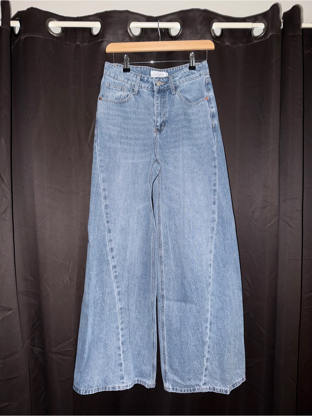 High-Rise Wide Leg Jeans in Light Blue
